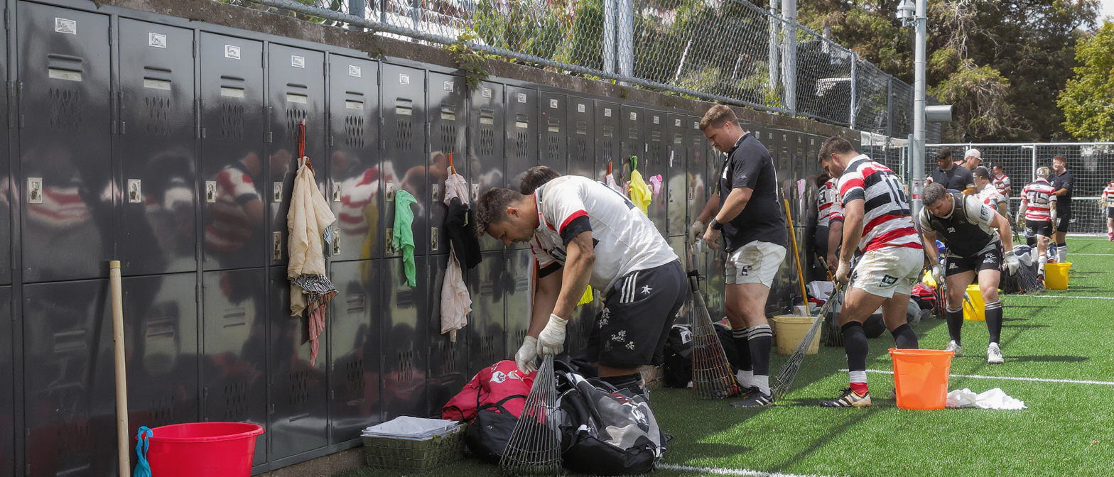 découvrez comment les rugbymen partagent les secrets de propreté avec monsieur propre pour un nettoyage efficace et durable.